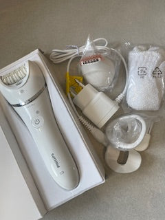 Philips 8000 Epilierer mit Zubehör