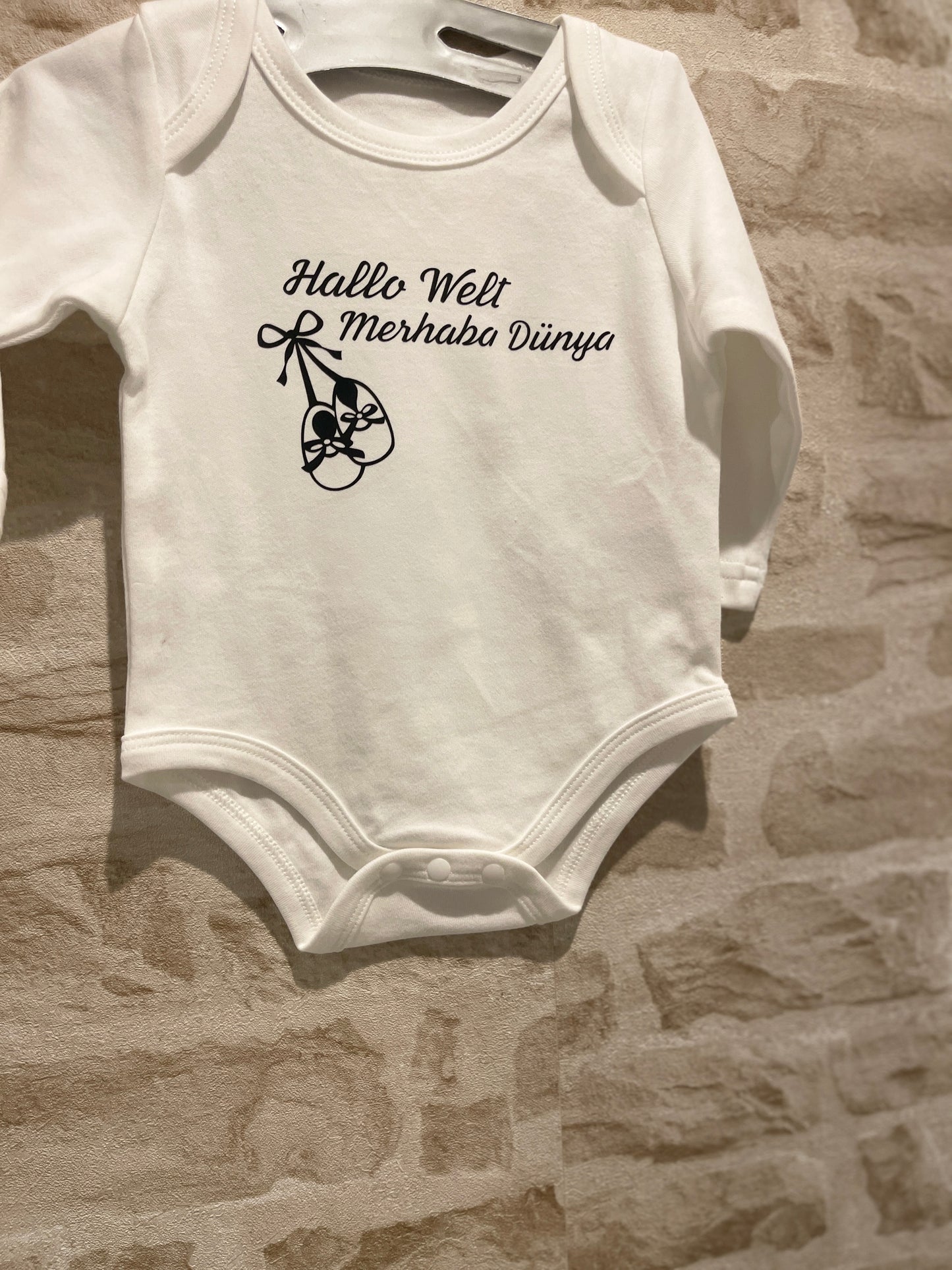 Baby Body mit Wunschtext für Junge Mädchen